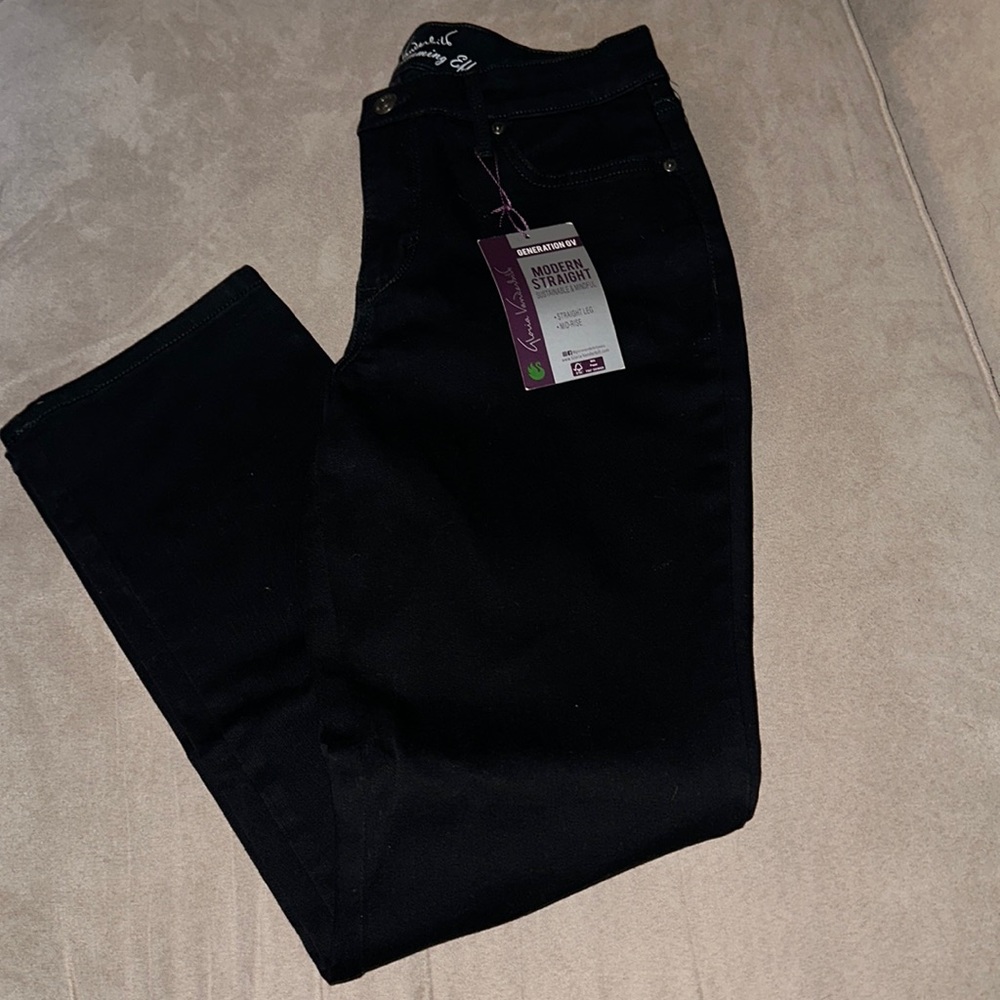 Womens’ Petit Jeans